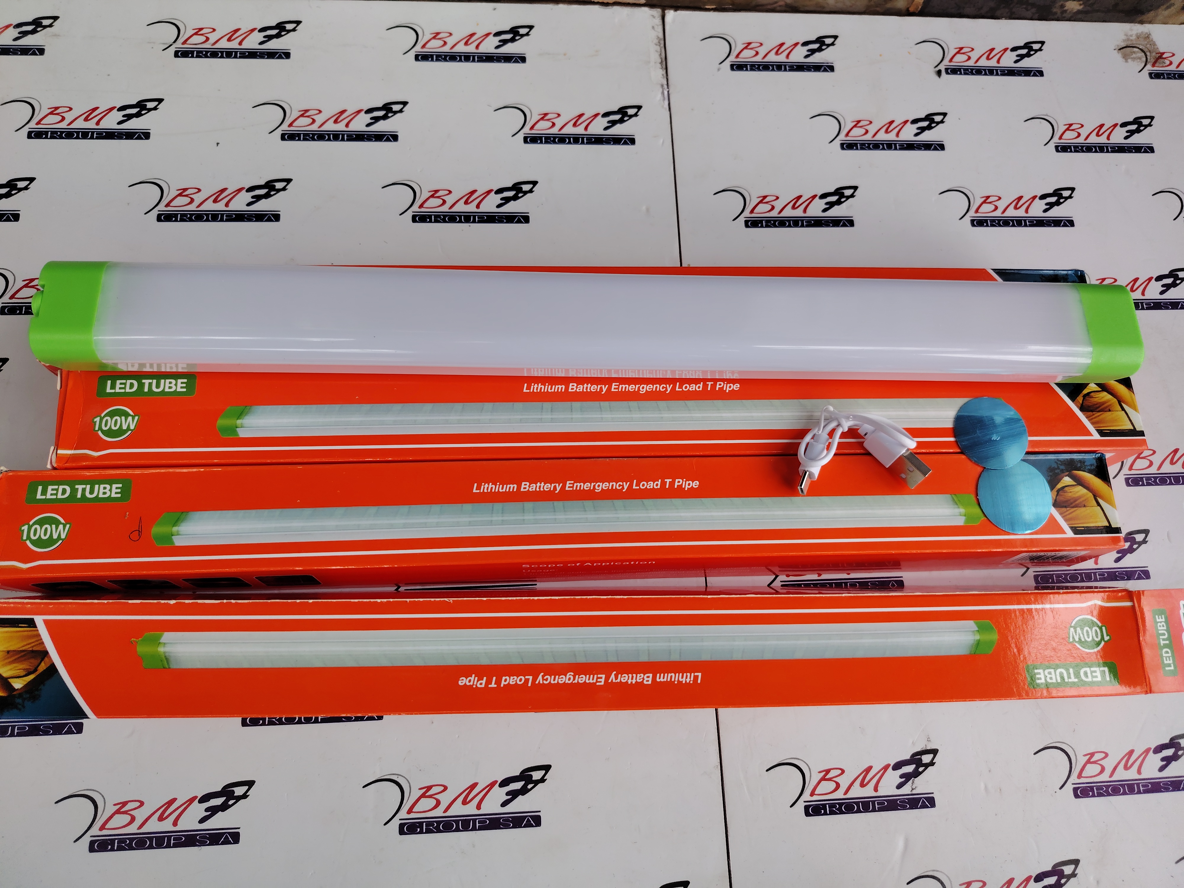 LUZ P/CAMPING MC-6100 100W